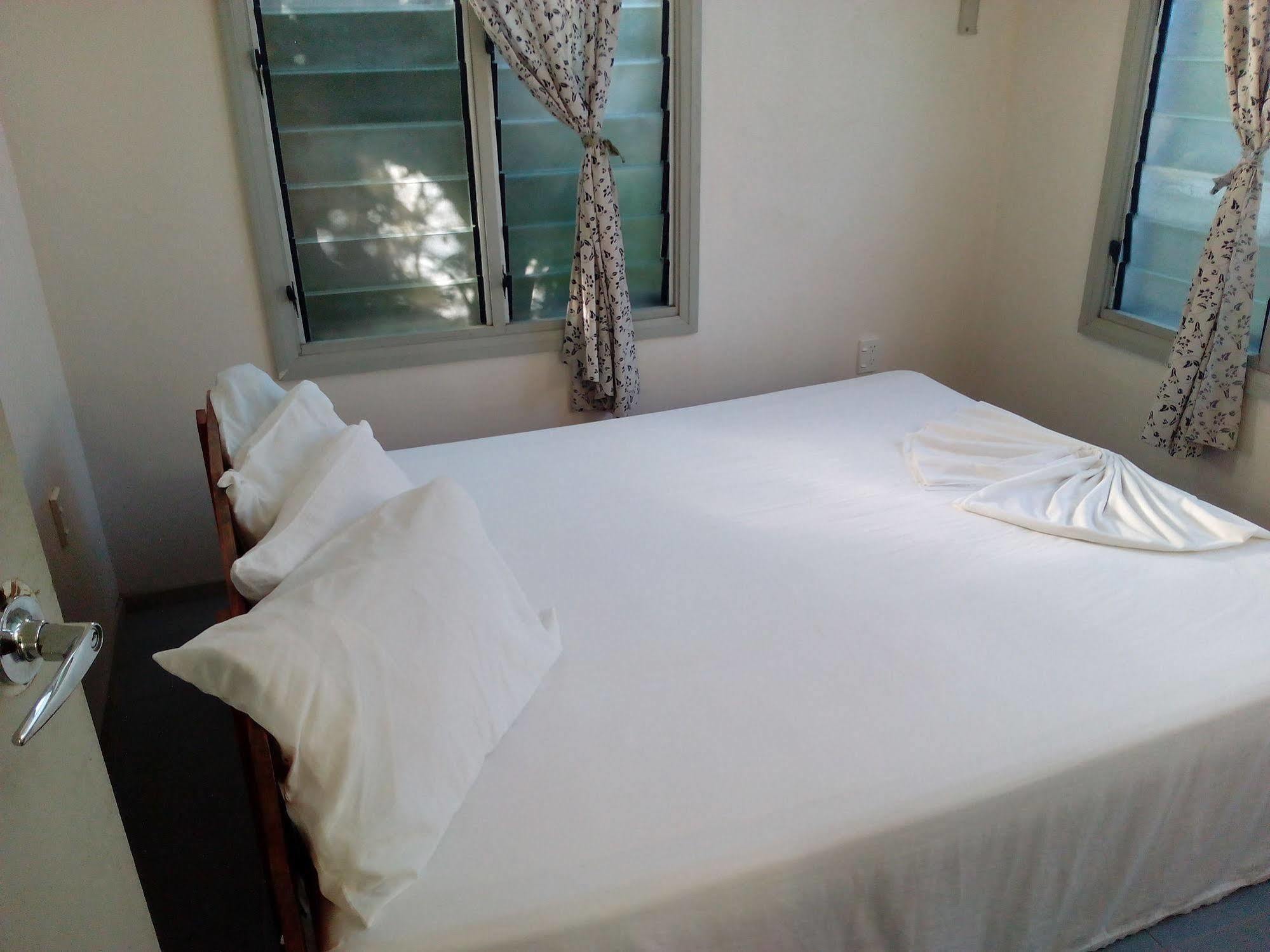 מלון Manase Vacations Beach Fale מראה חיצוני תמונה